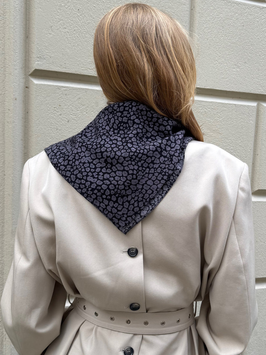 PRE ORDER - WOOL SCARF | BLACK & GREY | 65 CM