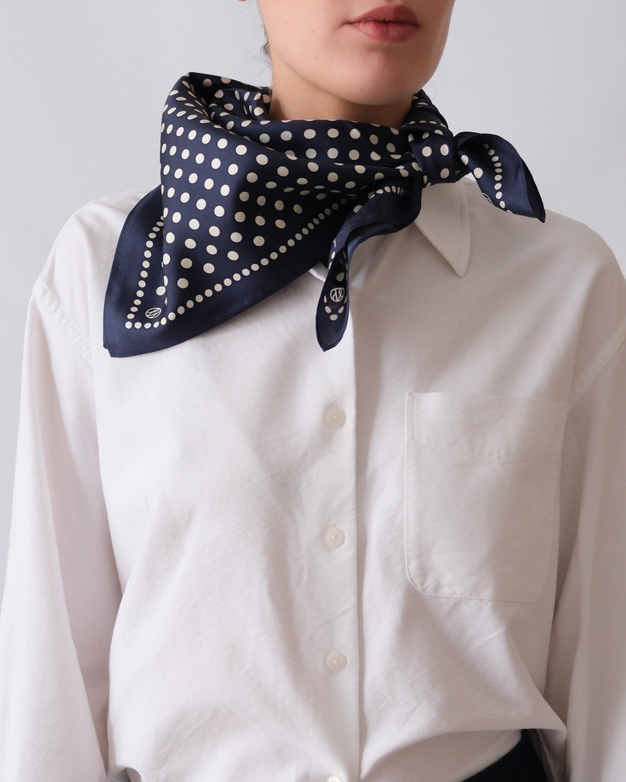 lescarf | silk scarf | Polkadot