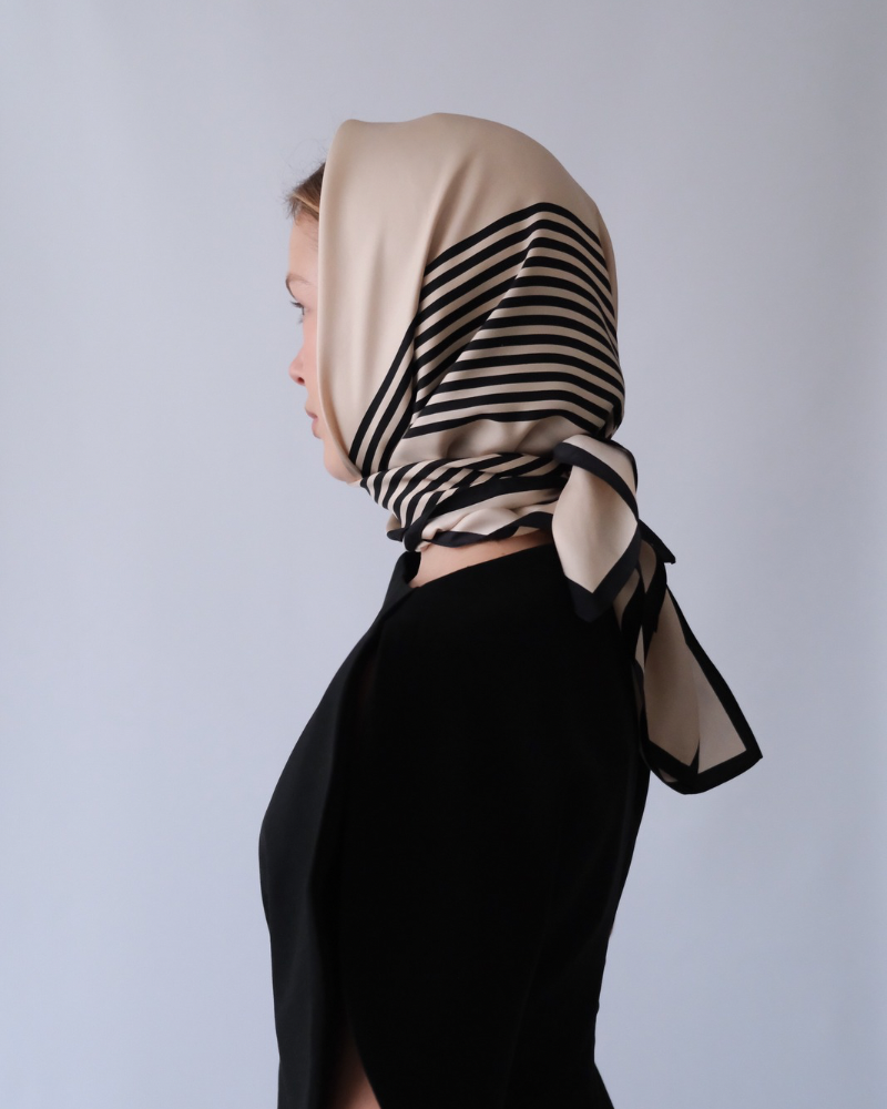 lescarf | silk scarf | No. 1 - 90 cm