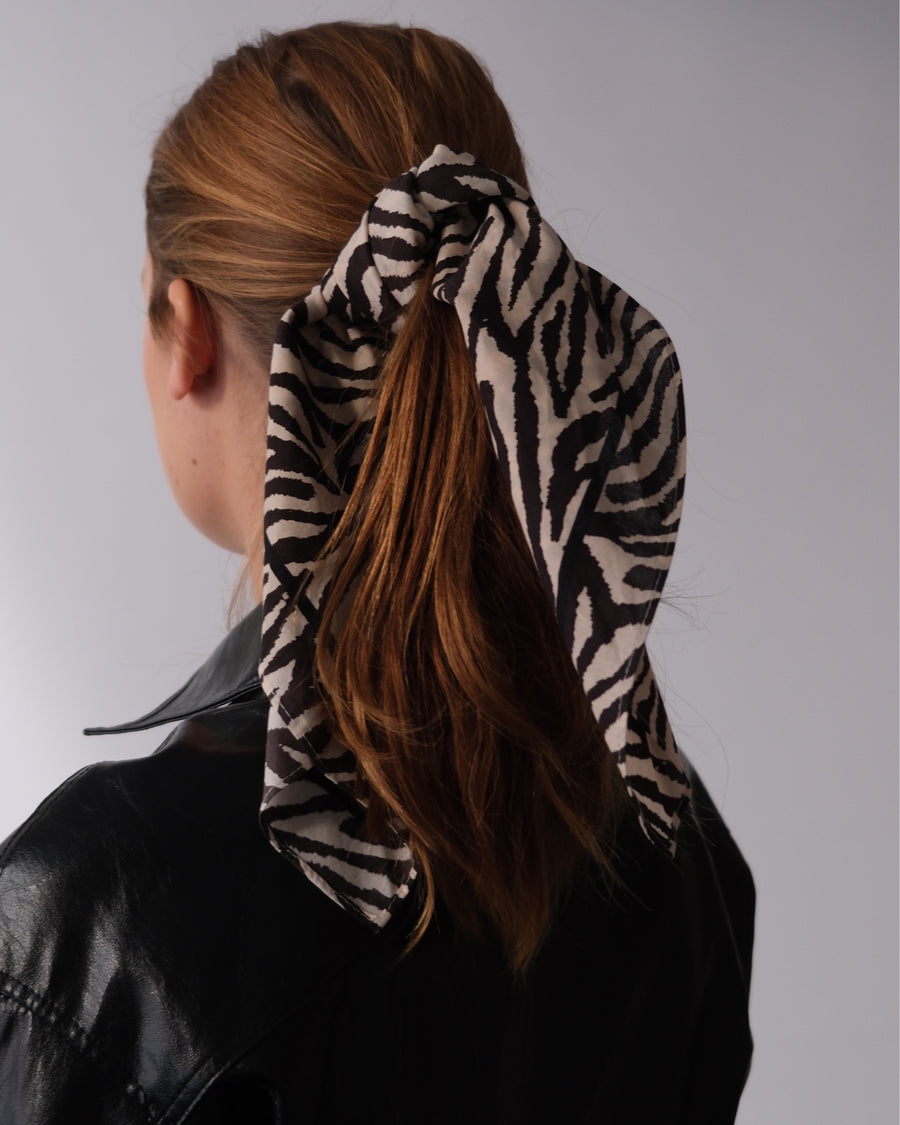 COTTON ZEBRA SCARF | 55 CM – lescarf