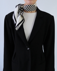 lescarf | silk scarf | No. 1