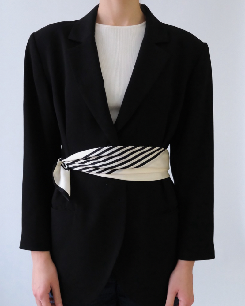 lescarf | silk scarf | No. 1